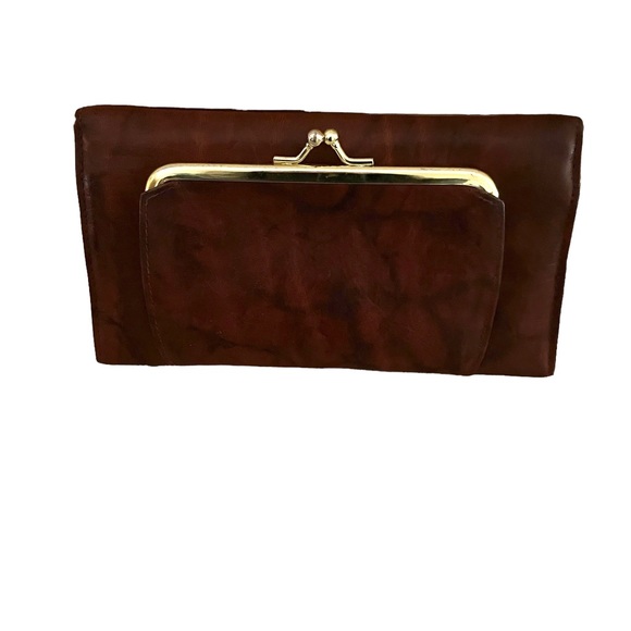 Buxton Genuine Leather Brown Wallet - Picture 2 of 6